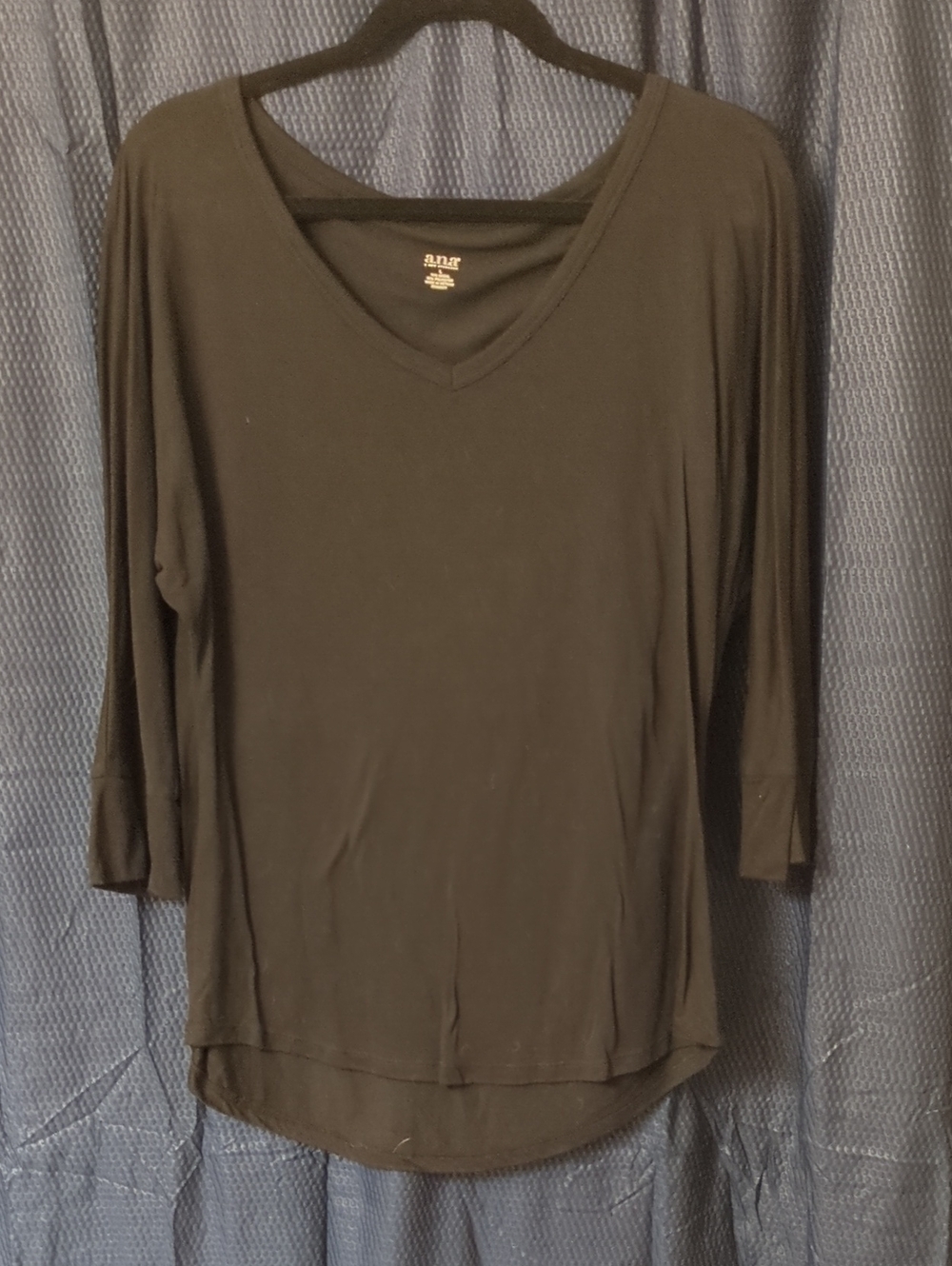 A.N.A Black V-Neck 3/4 Sleeve Women's Top